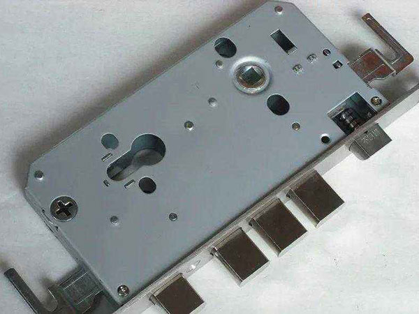 铁岭24小时上门开锁公司